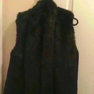 Francesca's Collections Black Faux Fur Vest